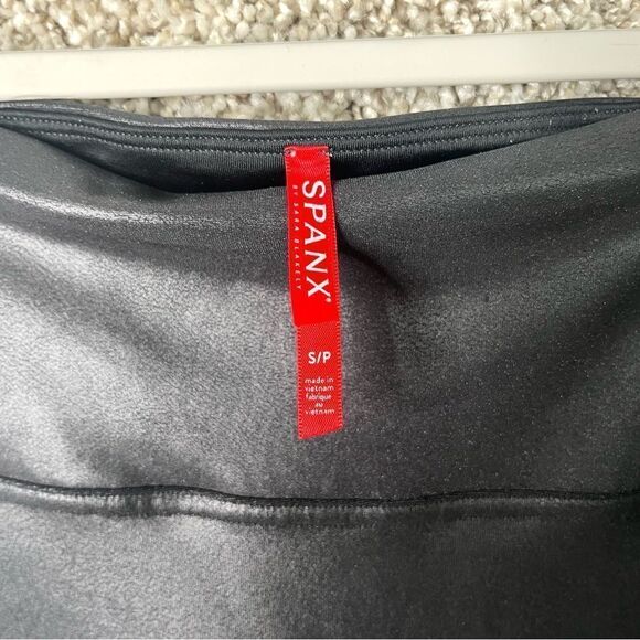 Spanx Leggings Women’s Small Faux Leather Black and White Striped - Picture 5 of 9